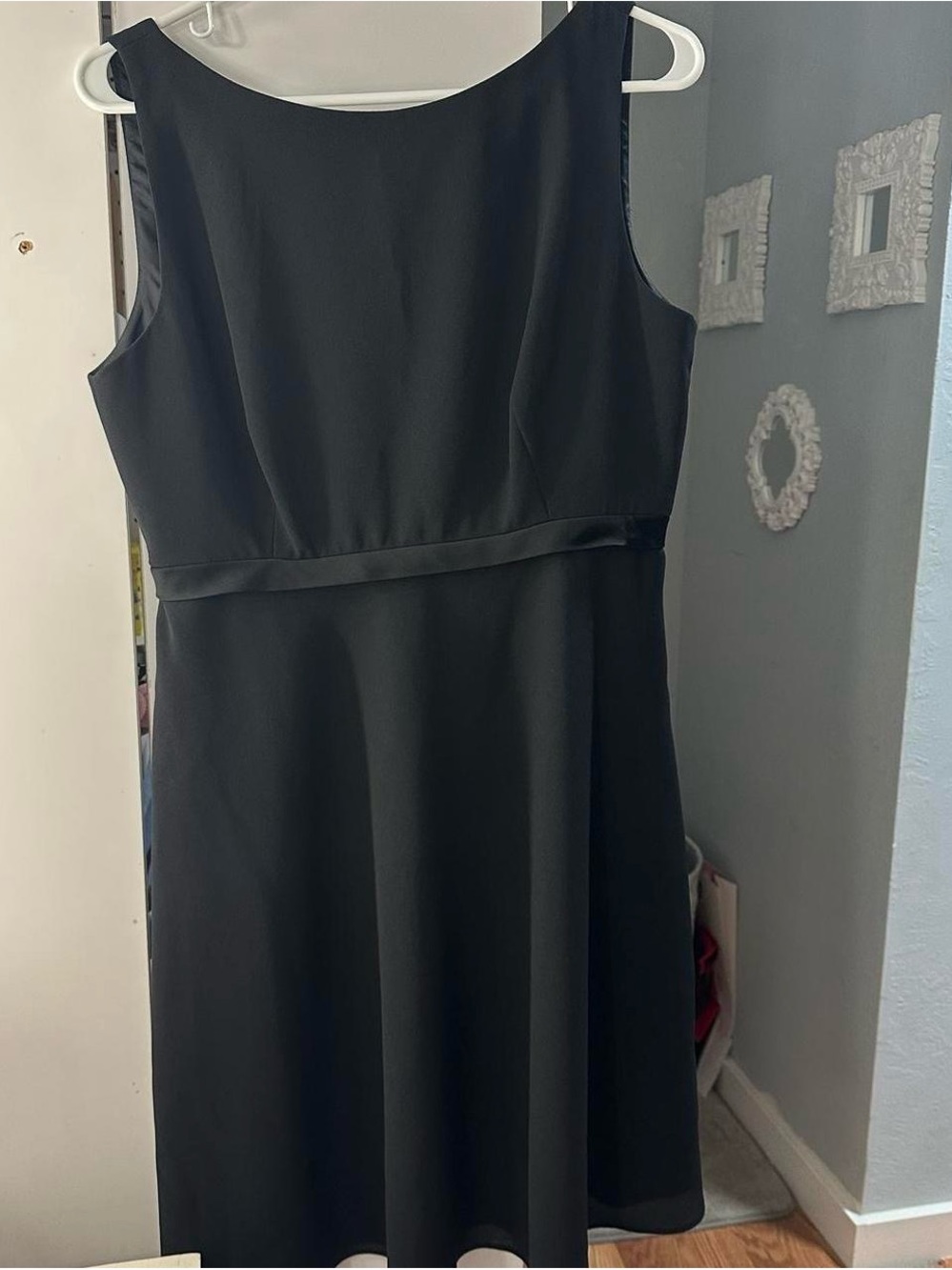 Laundry By Shelli Segal Black Sleeveless Midi Dress